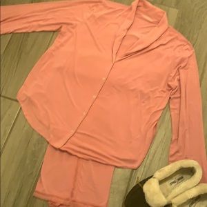 Adorable Victoria’s Secret pajama set. Worn 1x.